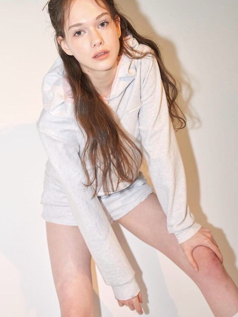 【ODDONEOUT】TUCK HOODIE / 【オッドワンアウト】タックフード長袖パーカー