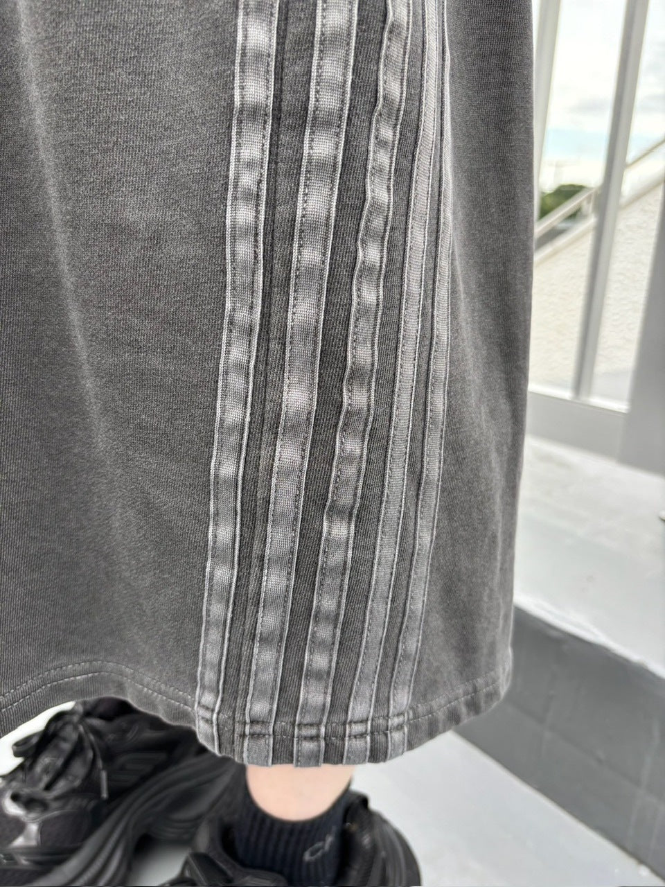 【nmtc+】side line pigment sweat shorts (2color)