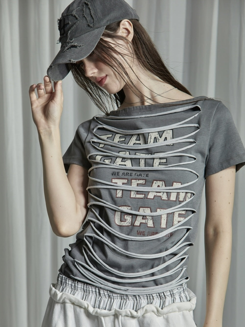 【GATELESS】SLASH DAMAGE LOGO T-SHIRT / 【ゲートレス】スラッシュダメージロゴ半袖Tシャツ