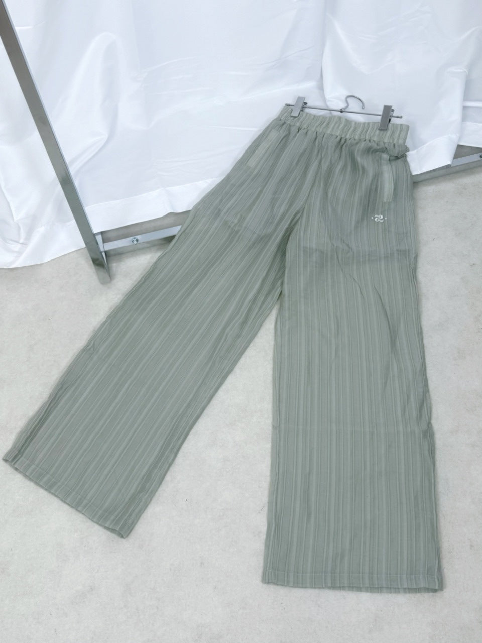 国際配送【Nerd out XU】crape sheer pants / 【ナードアウトエックスユー】クレープシアーパンツ