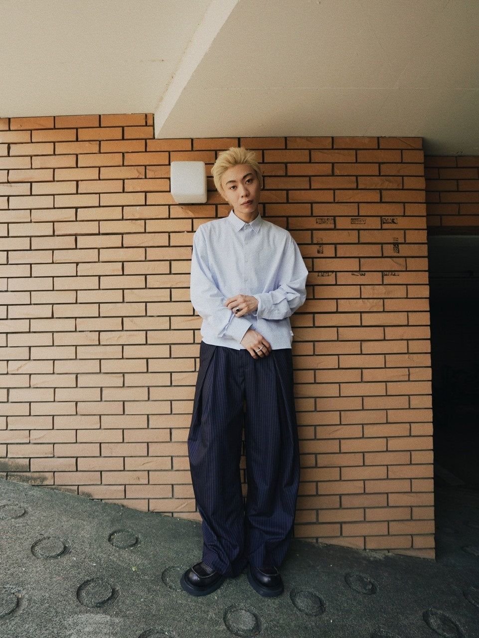 【CS】stripe cross tuck drape slacks (navy)