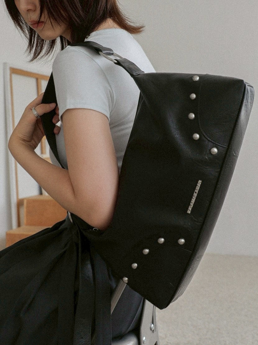【IUGAMAKARAS】Studded Hobo Bag