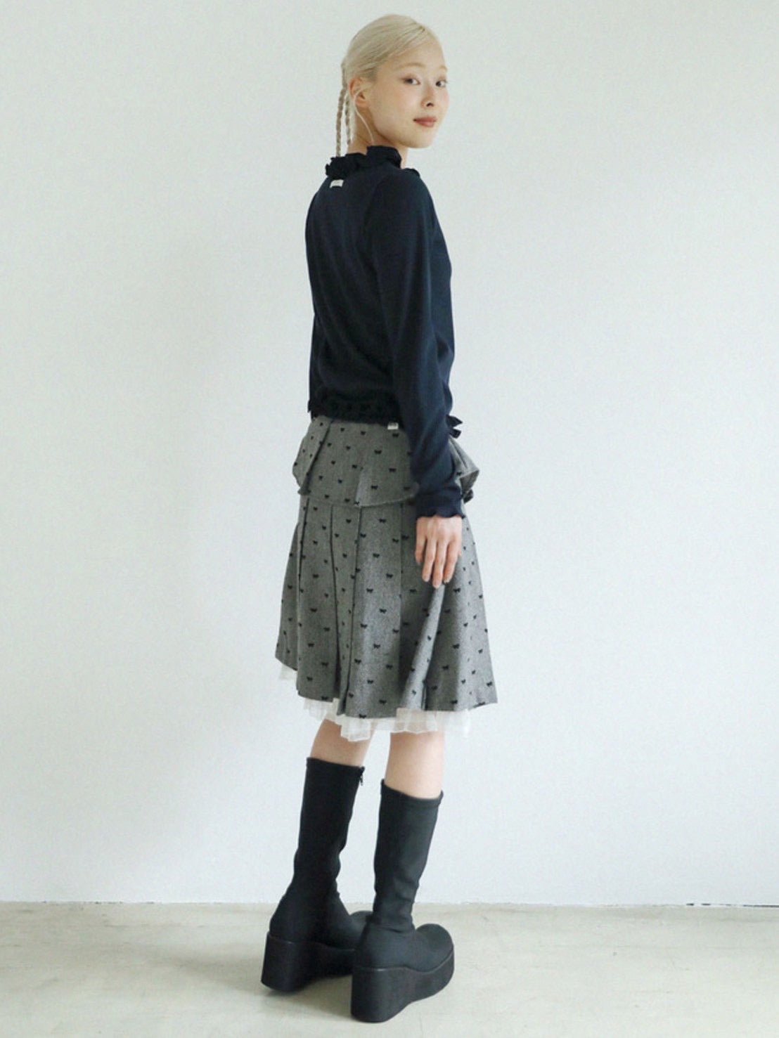 12/21 20:00 再販【Uglyshadow】RUFFLE RIBBED T-SHIRT
