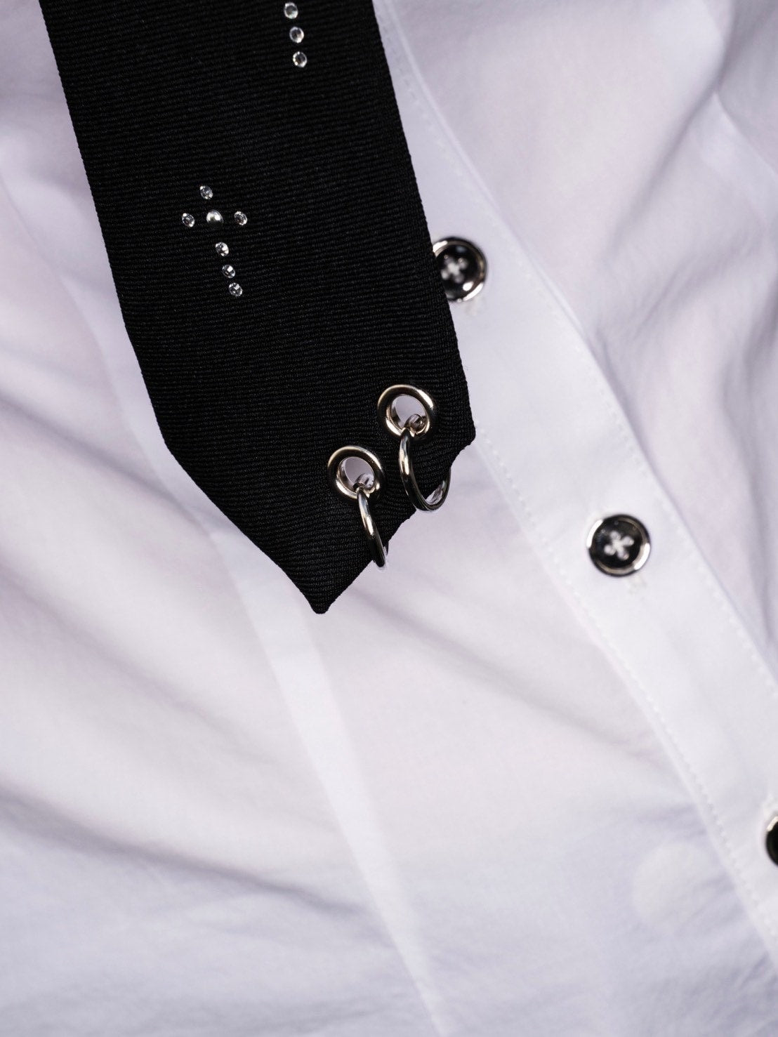 1/2 20:00発売【CHERRYQUIRI】punky lettering tie