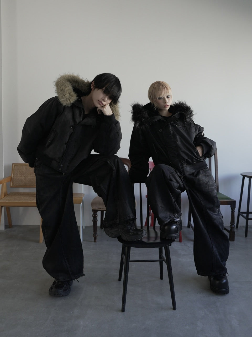 【CHIKASHITSU PLUS HIGH】N-2B cropped hood blouson (nylon)