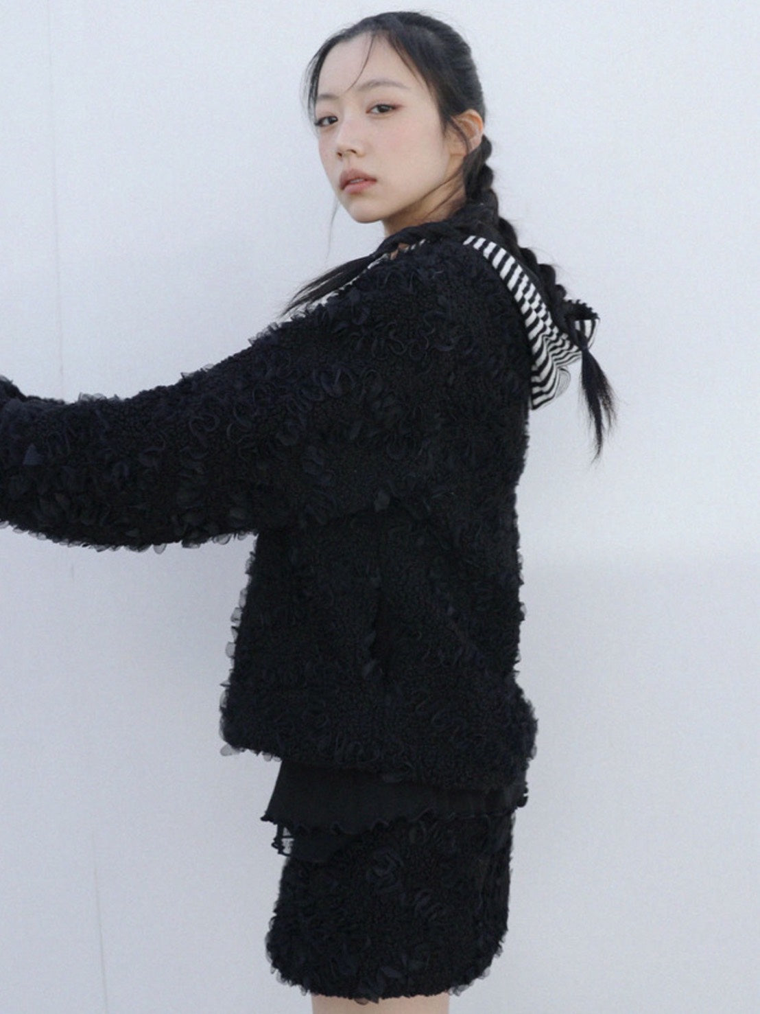 12/21 20:00 発売【Uglyshadow】RUFFLED FUR JACKET