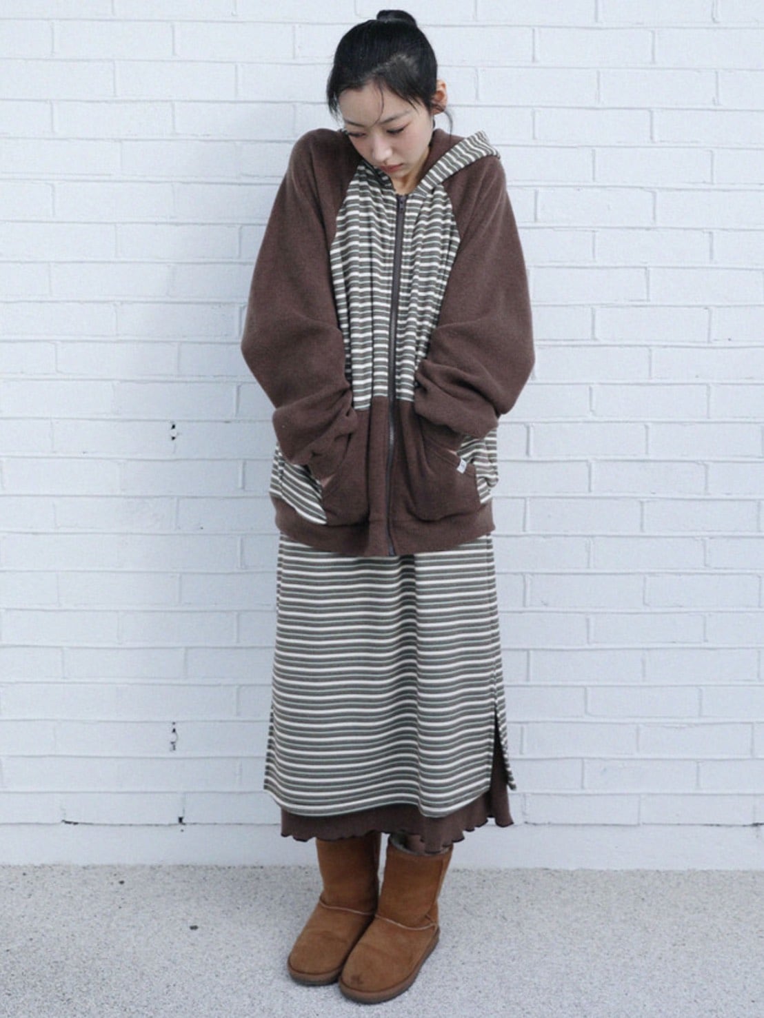 12/21 20:00 発売【Uglyshadow】RABBIT EAR HOOD STRIPE ZIP-UP