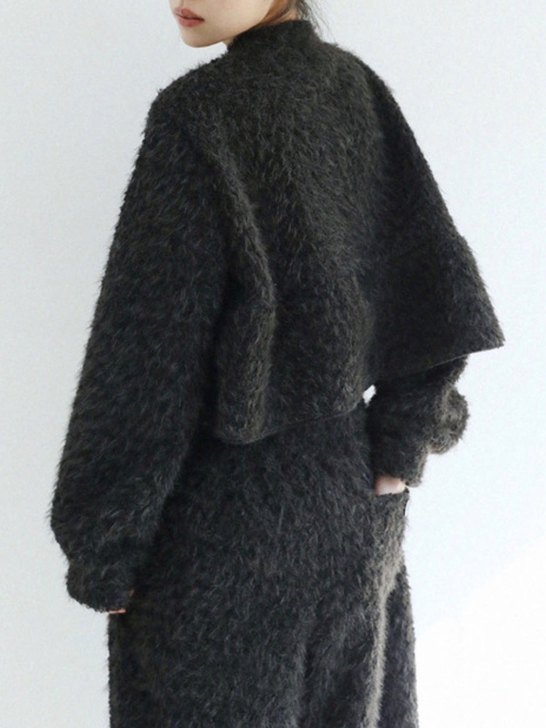 12/21 20:00 発売【Uglyshadow】BOUCLE RUFFLE KNIT CARDIGAN
