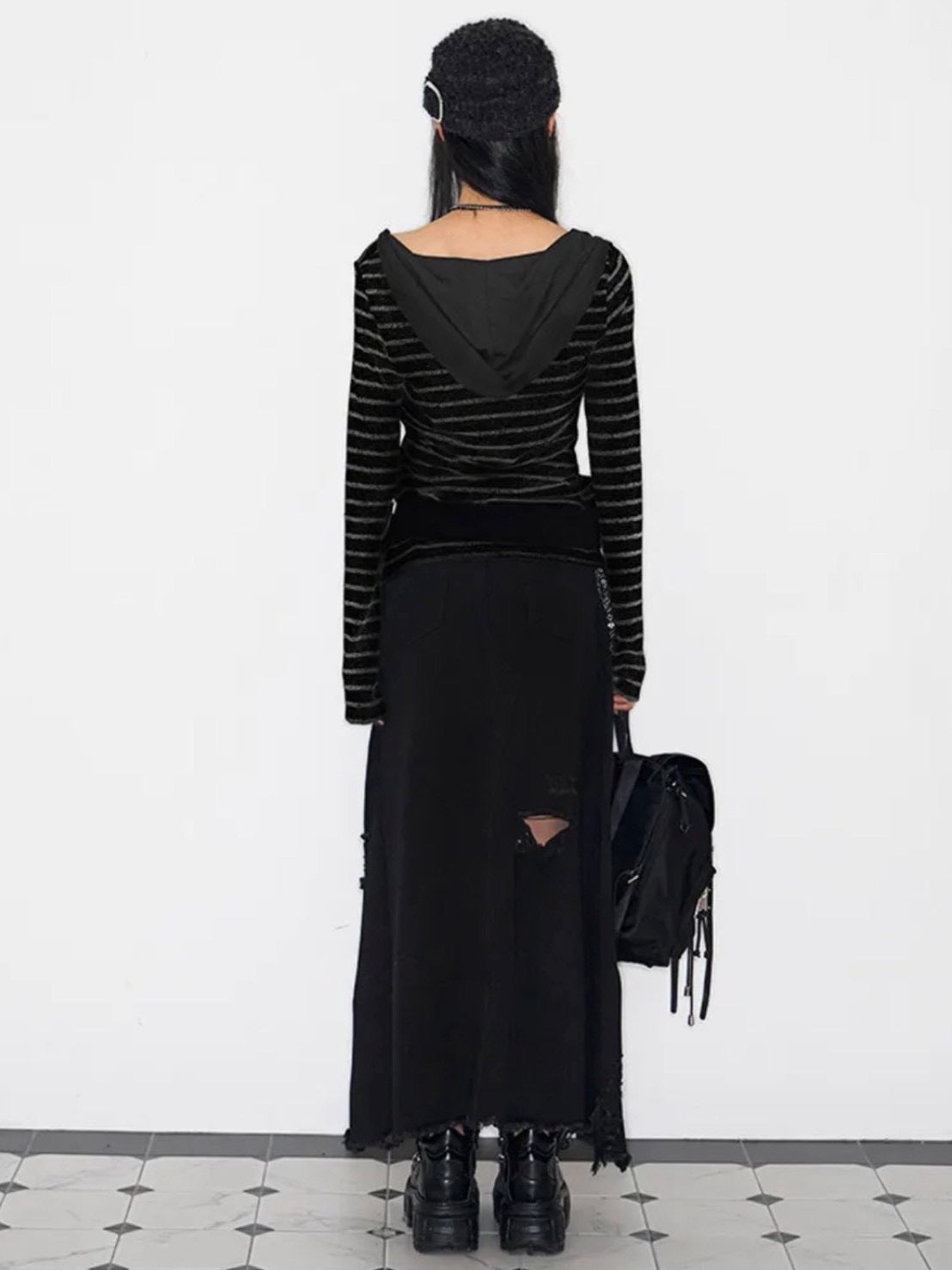 【NOT KNOWING】U Neck Stud PK Hoodie