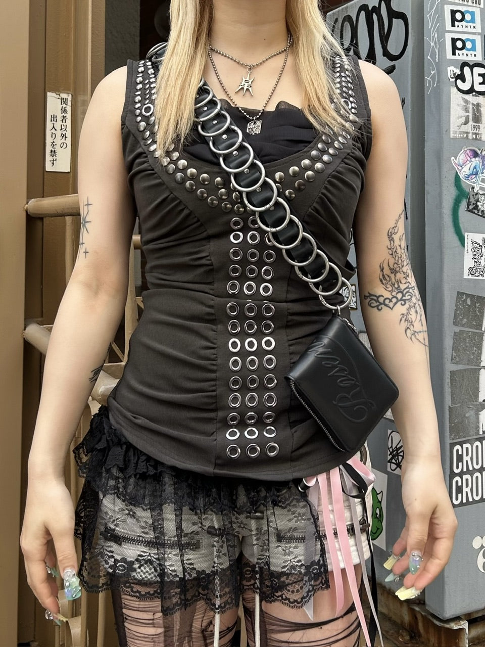 国際配送【Never mind the XU】drape eyelet hoodie tank(2color)