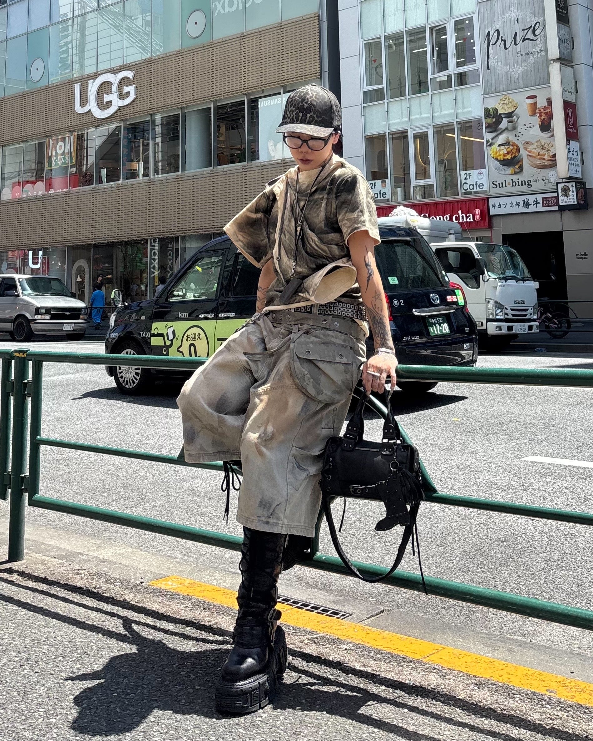 国際配送【Never mind the XU】vintage wash buggy half pants