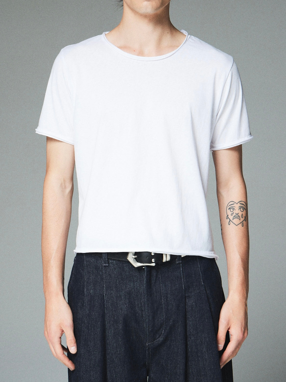 CS】cut off pack tee (white/black） – PRESSING WEB SHOP