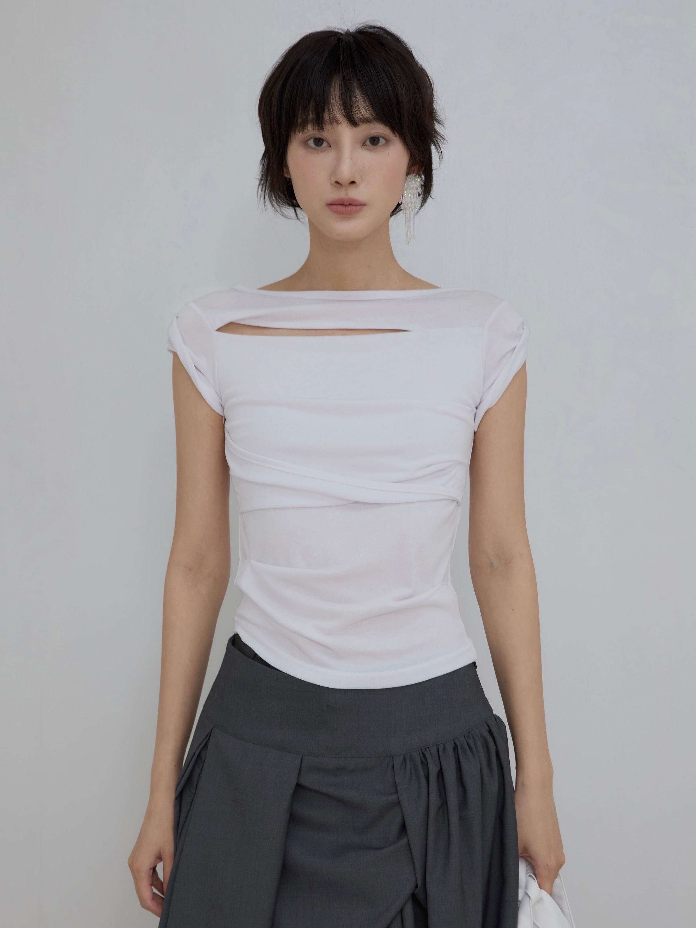 6/22 21:00発売【FLAREUP】Asymmetrical Draped Roll-Up T-Shirt
