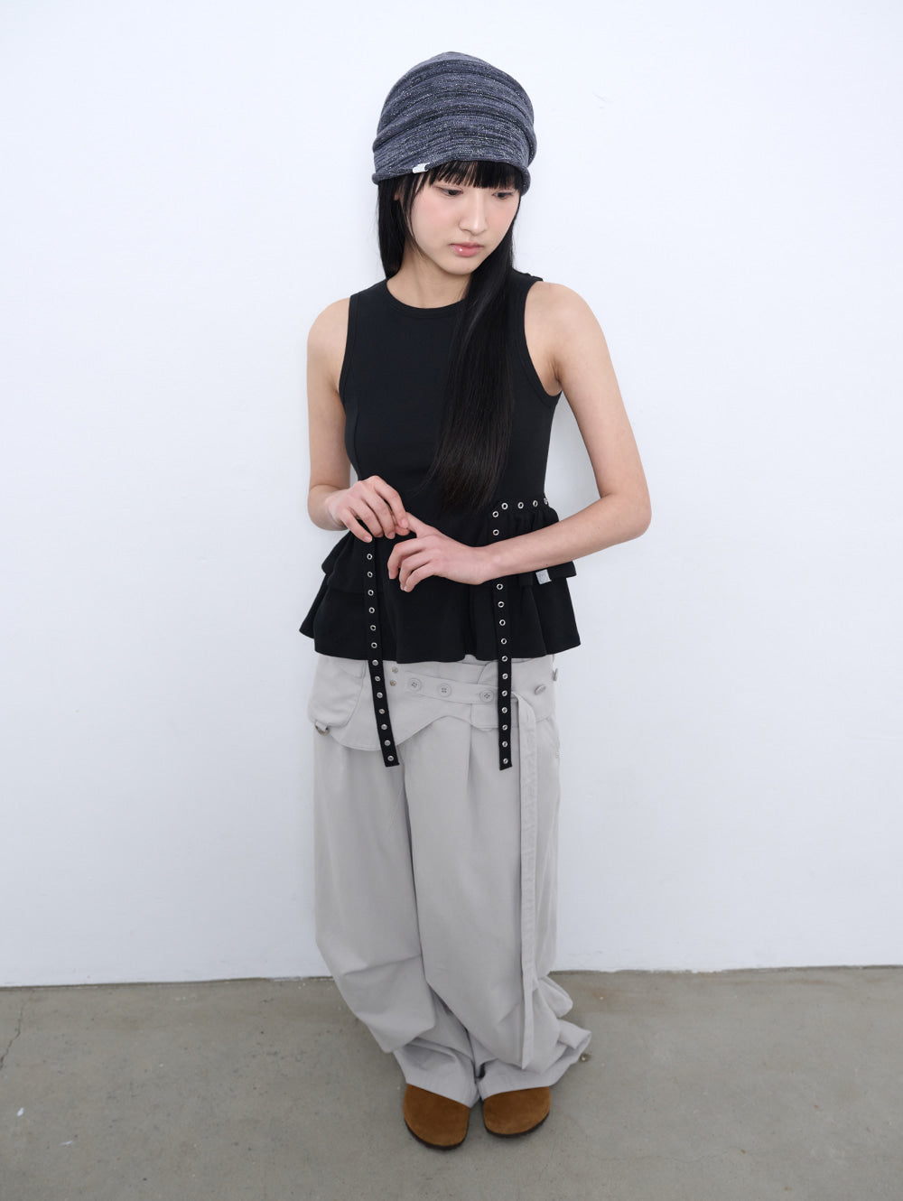 6/8 21:00発売【TUOMIO】EYELET BELTED TANK TOP