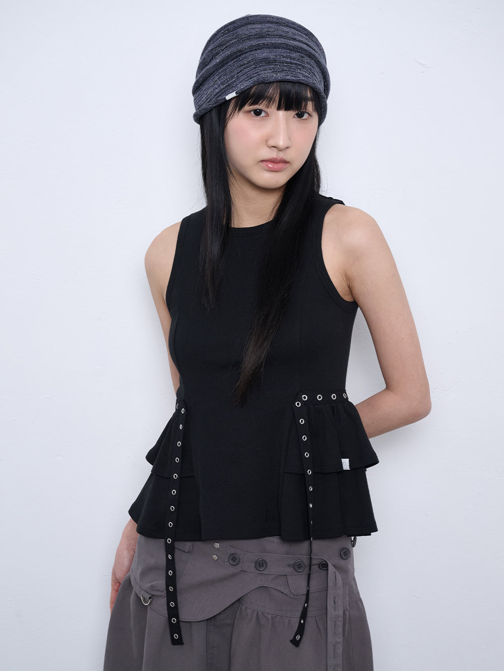 6/8 21:00発売【TUOMIO】EYELET BELTED TANK TOP