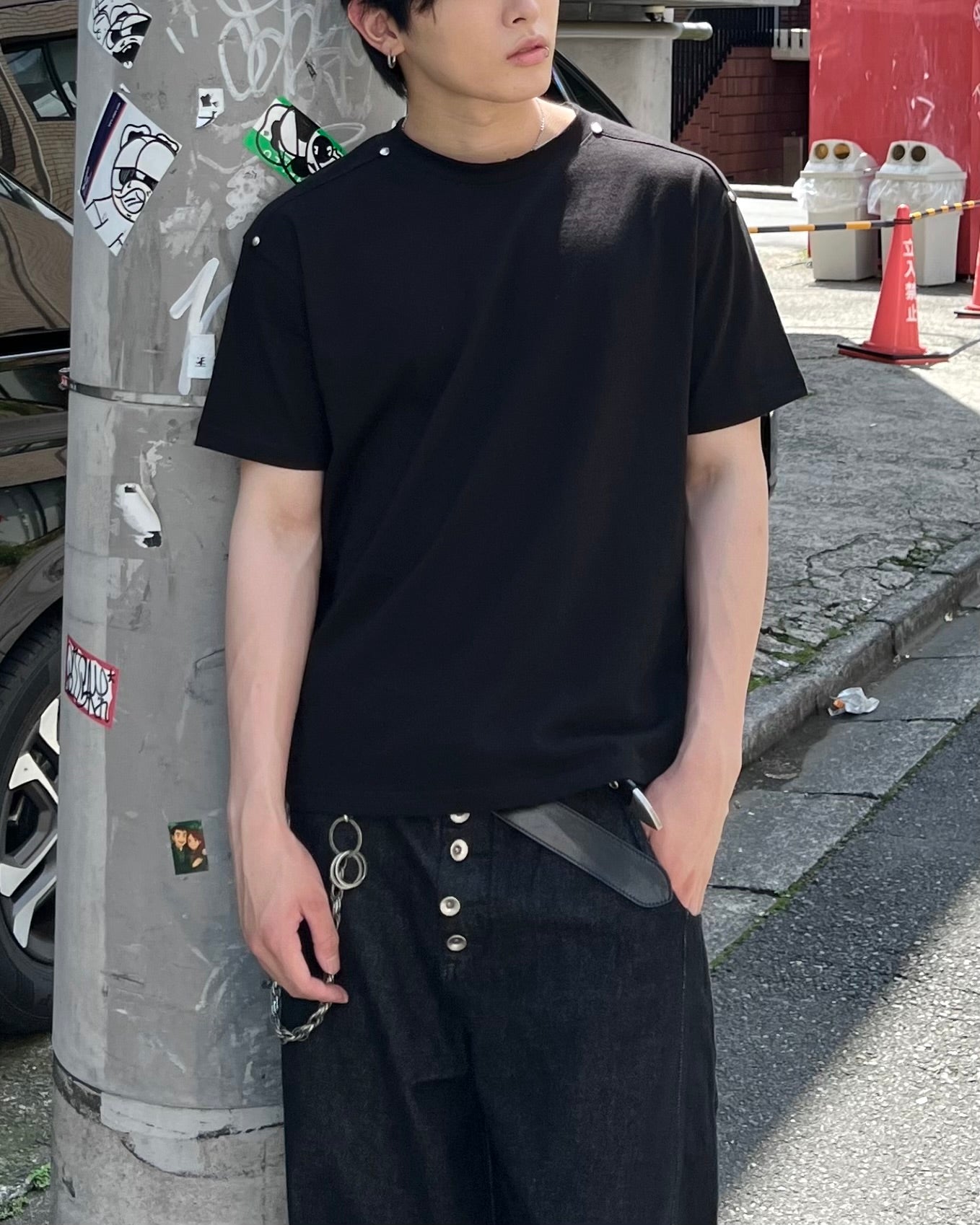 大阪店WEB限定受注制【Chikashitsu +】shoulder rivet t-shirt (3color)