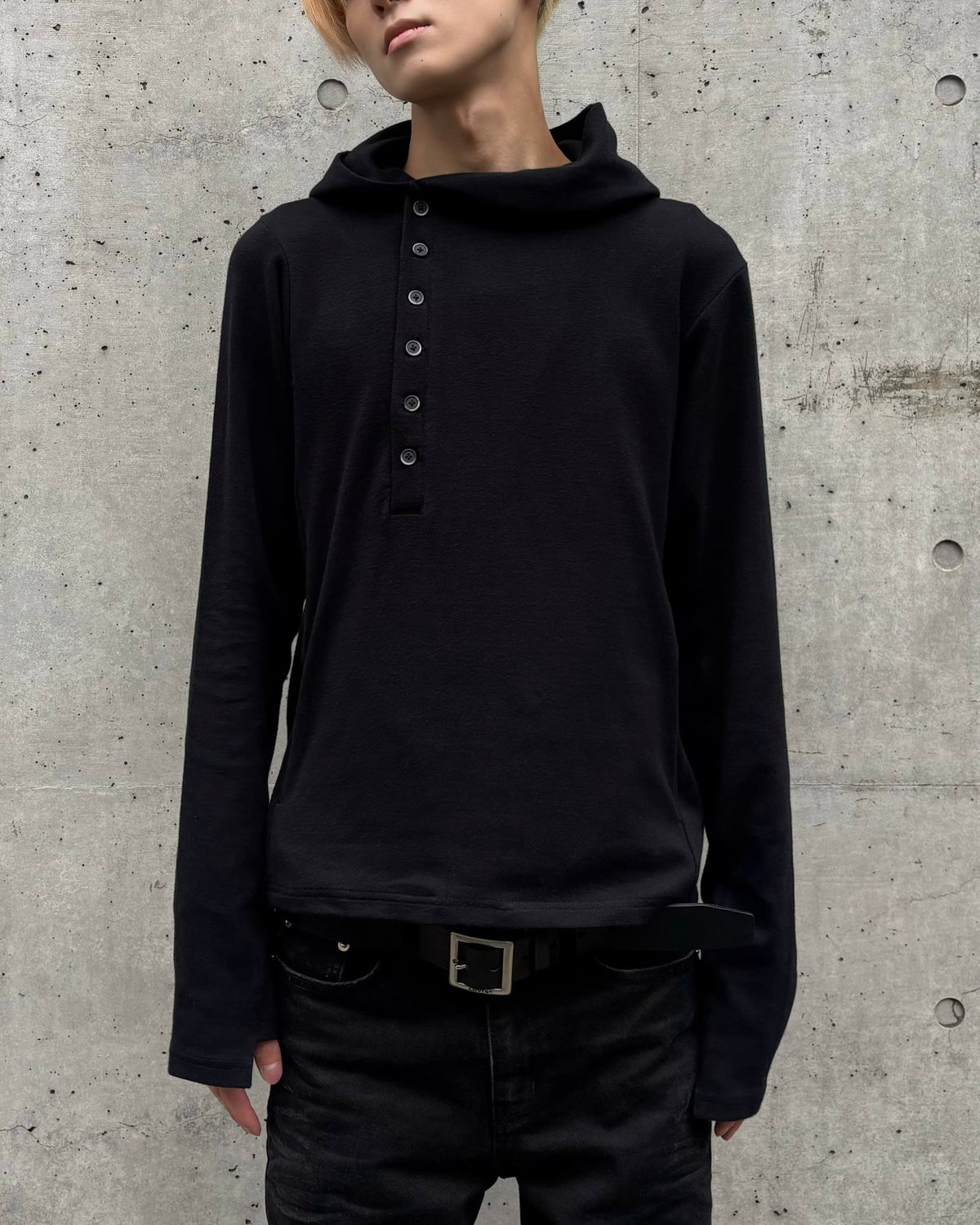【Lee fi Ne】 Offset Hooded Henley Top