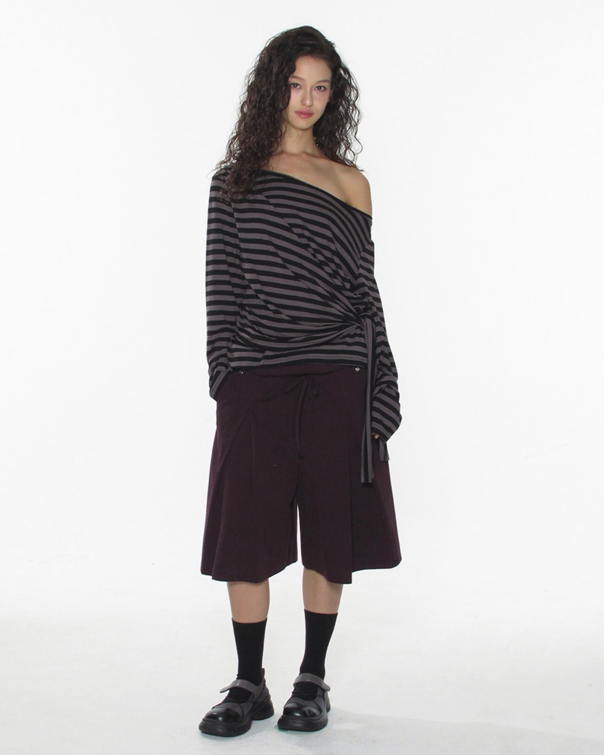 【CRANK】TIED OFF-SHOULDER TOP