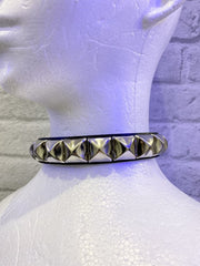 受注制【Never mind the XU】studs choker