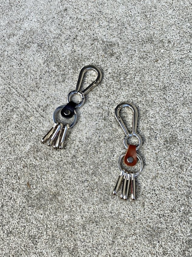 受注制【Chikashitsu +】design key chain (2color)