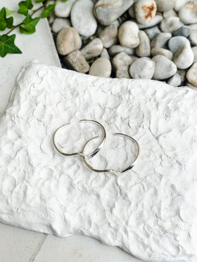 受注制【Chikashitsu +】wave silver bracelet