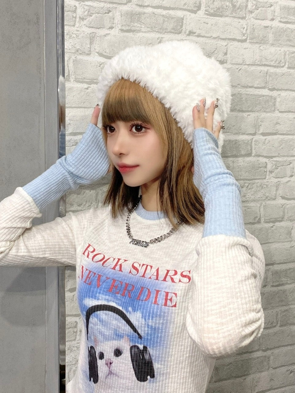 受注制【Never mind the XU】fur beanie (2color)