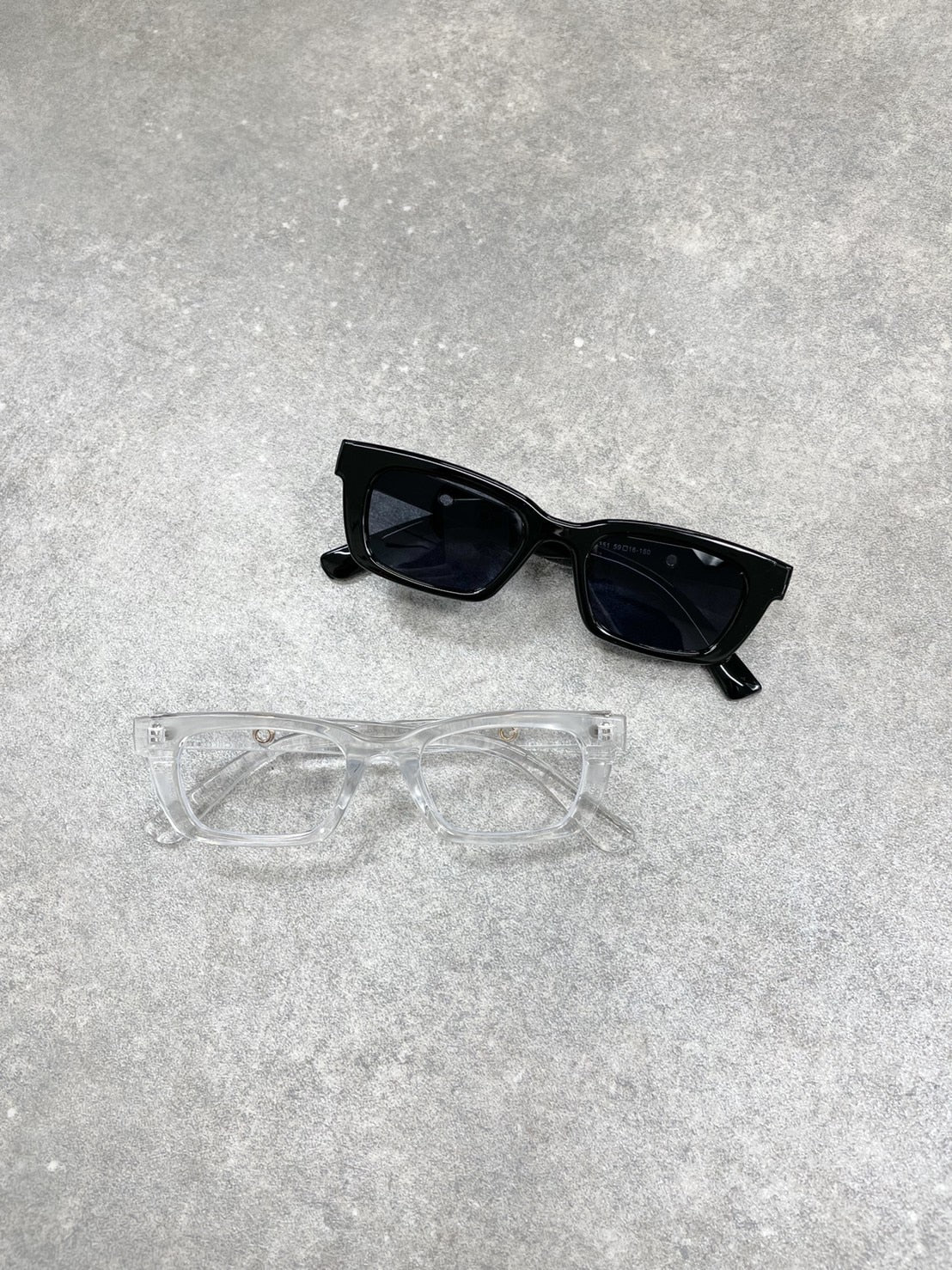 【Chikashitsu +】square design sunglasses (2color)