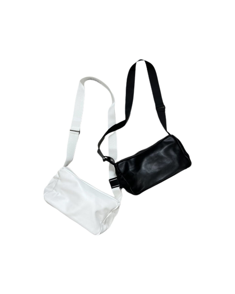 受注制【Chikashitsu +】leather shoulder bag (2color)
