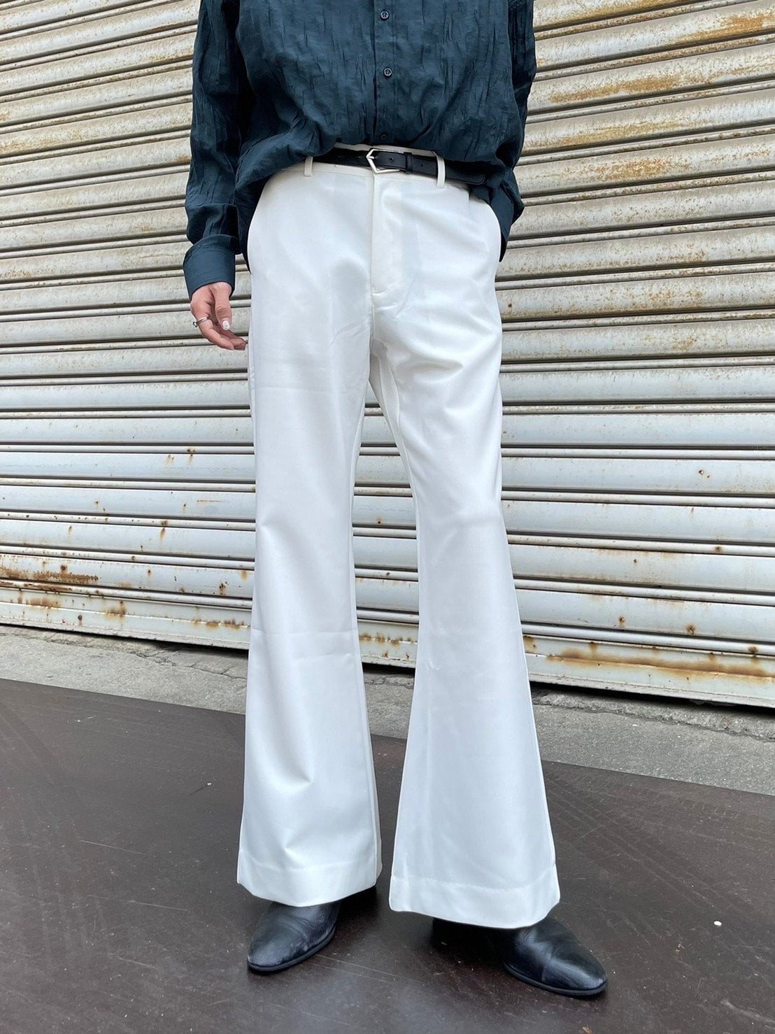 【Chikashitsu + ORIGINAL】full length flare slacks (2color)