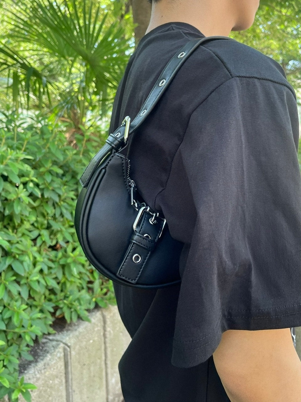 受注制【Chikashitsu +】curve belt bag (3color)