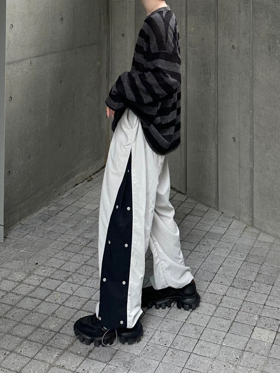 大阪店WEB限定受注制【Chikashitsu +】snap nylon ballon pants (2color)