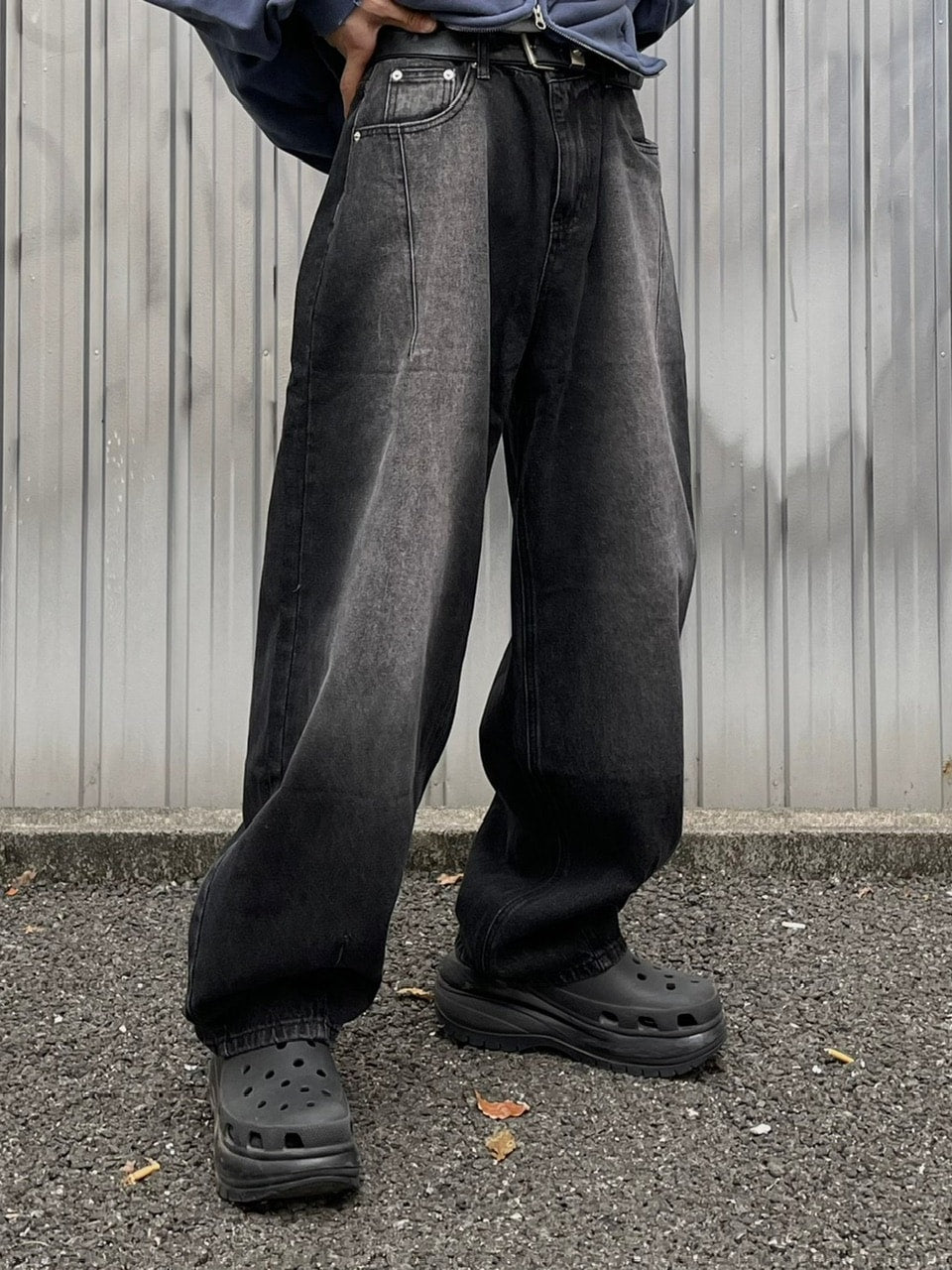 大阪店WEB限定受注制【Chikashitsu +】washing wide denim pants (2color)