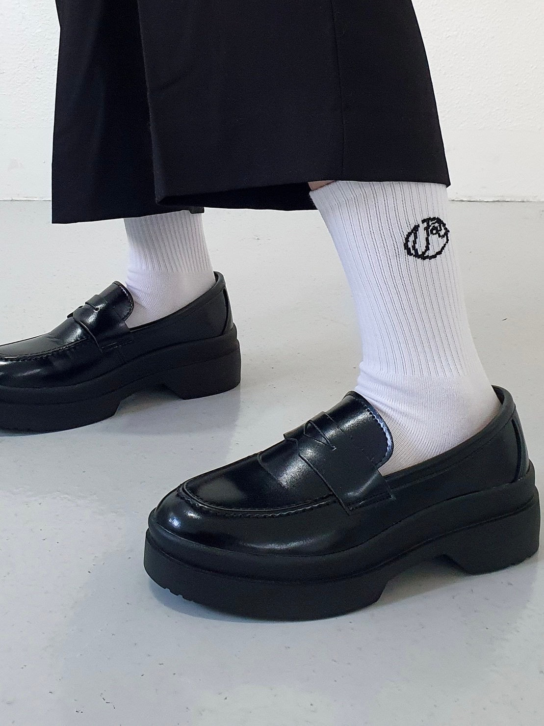 【RE:ON STUDIO】RE:ON LOGO SOCKS
