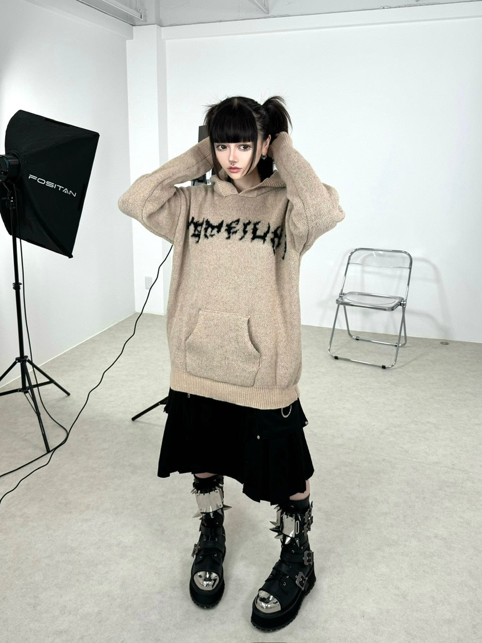 国際配送【Never mind the XU】bone hooded sweater (2color)