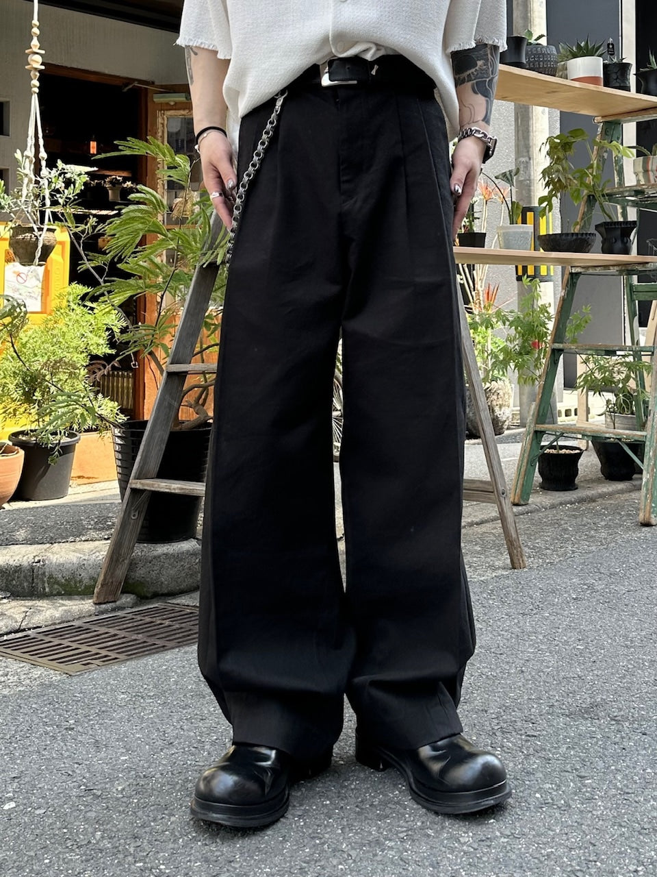 大阪店WEB限定受注制【Chikashitsu +】2tuck wide cotton pants (2color)