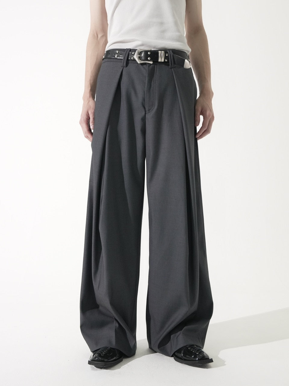【CS】cross tuck drape slacks (charcoal)