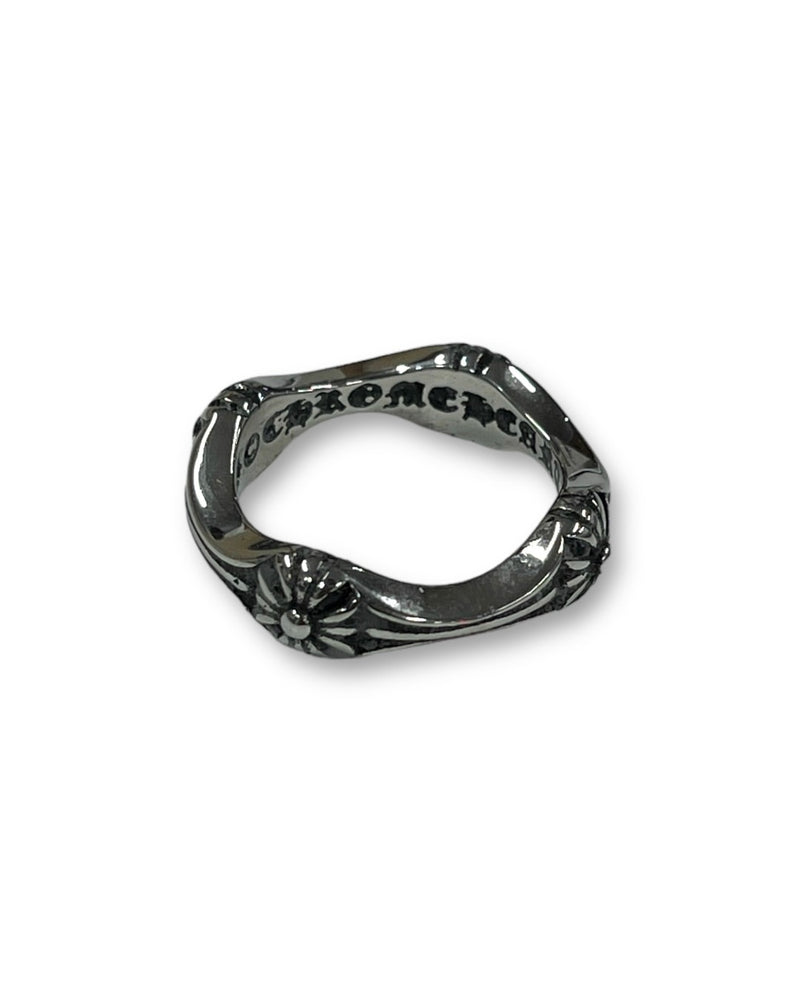 受注制【Bizarre Maiden】cross bone ring