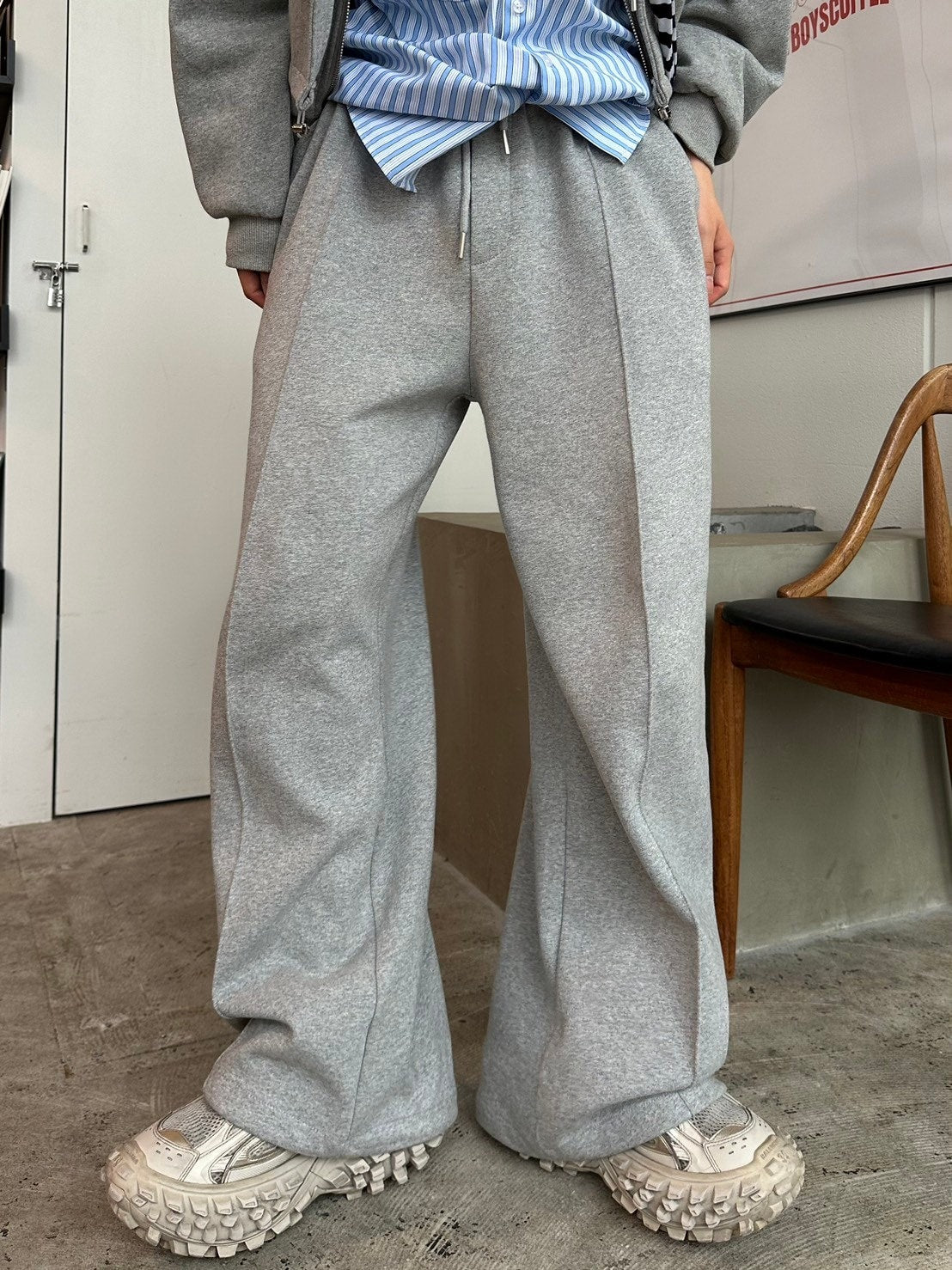 国際配送【LUV CODE】center press sweat pants