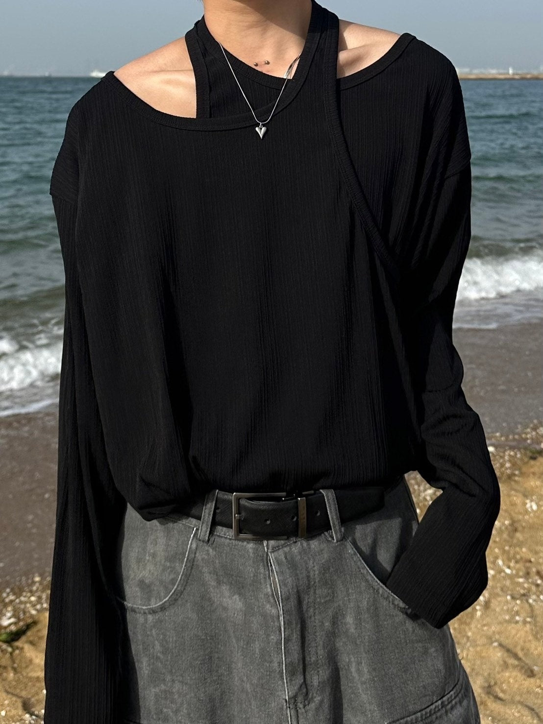 国際配送【LUV CODE】layered neck long sleeve top (2color)