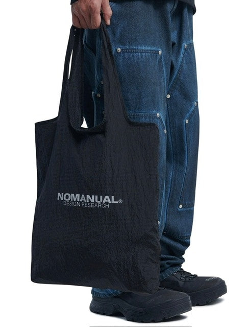 【NOMANUAL】PACKABLE NYLON ECO BAG / 【ノーマニュアル】パッカブルナイロンロゴプリントエコバッグトートバッグ