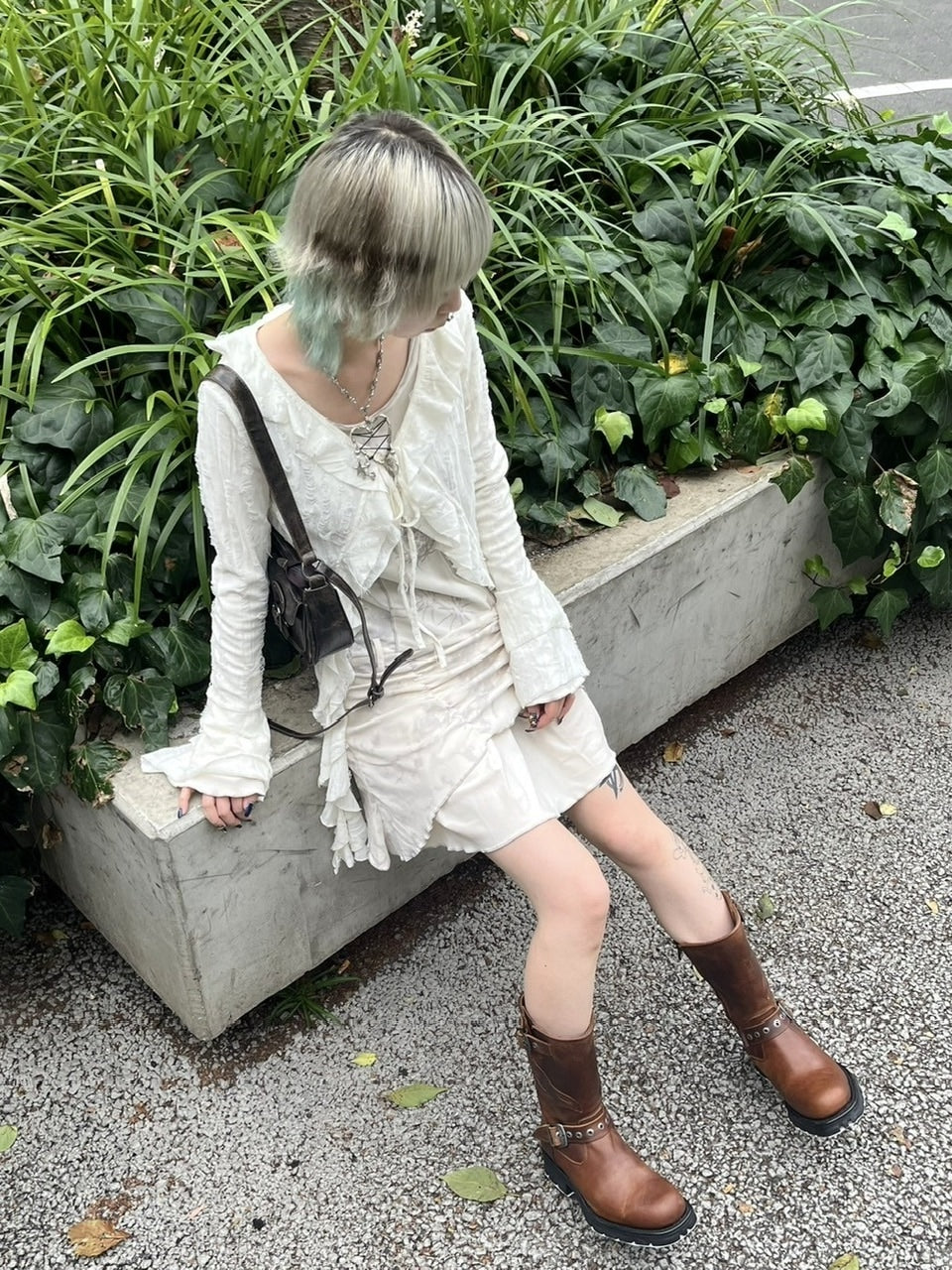 受注制【Never mind the XU】damage frill cardigan (2color)