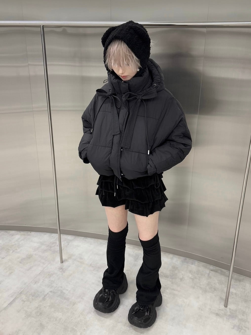 受注制【nmtc +】strap padding hood jacket (2color) / 【エヌエムティーシープラス】ストラップパディングフード長袖ダウンジャケット