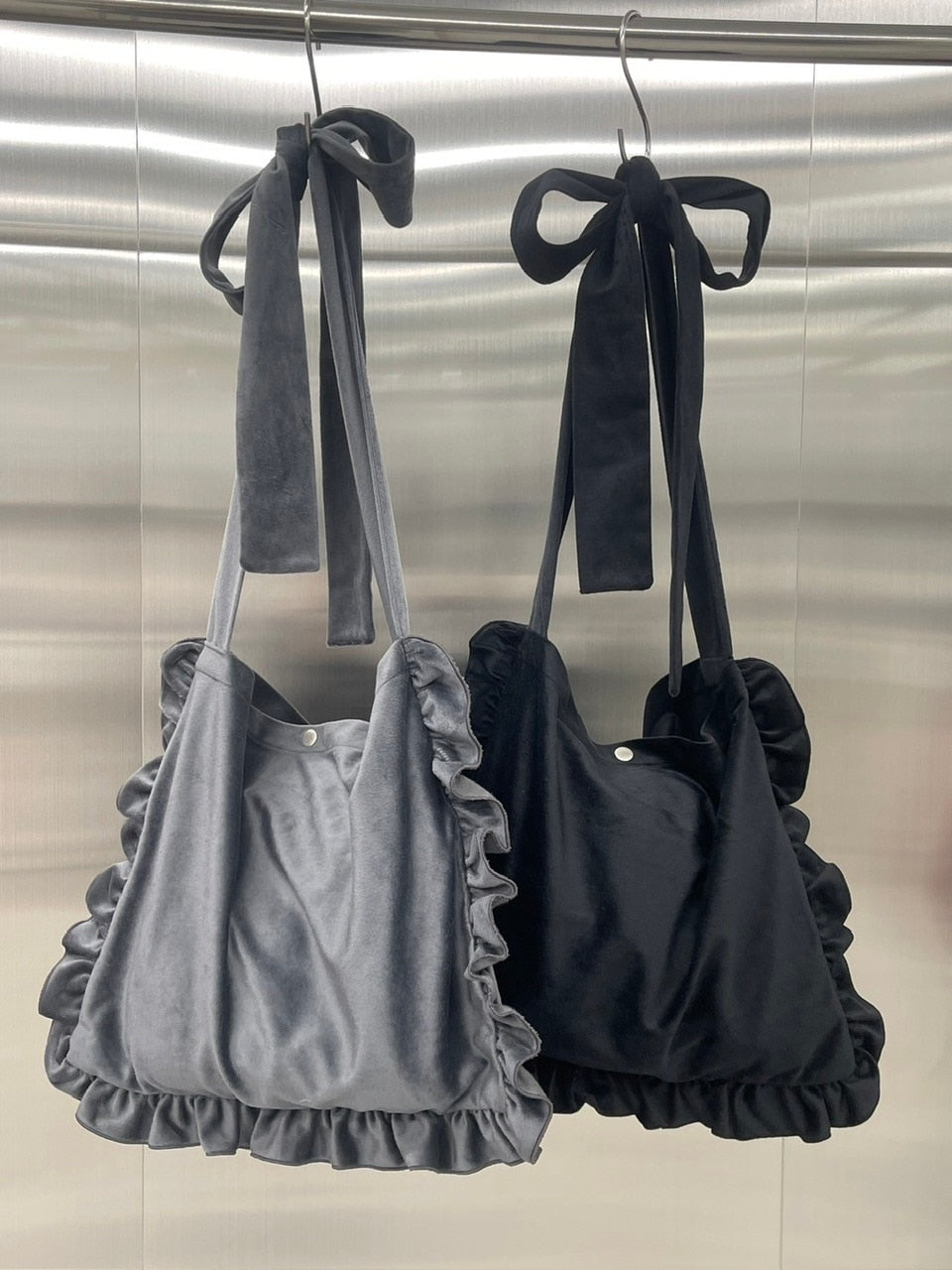 受注制【nmtc +】frill shoulder bag (2color)