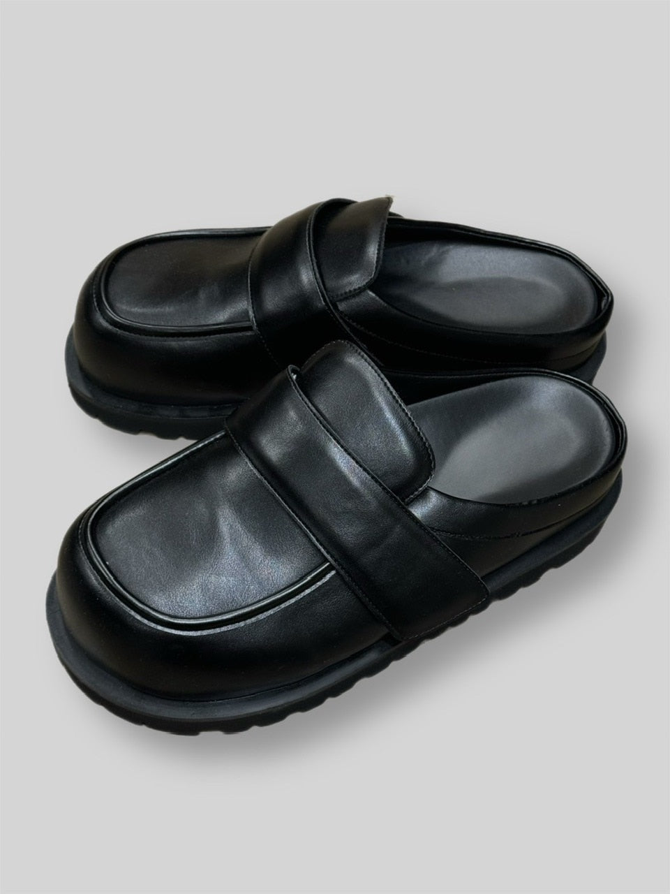 【Chikashitsu +】volume toe loafer like mule