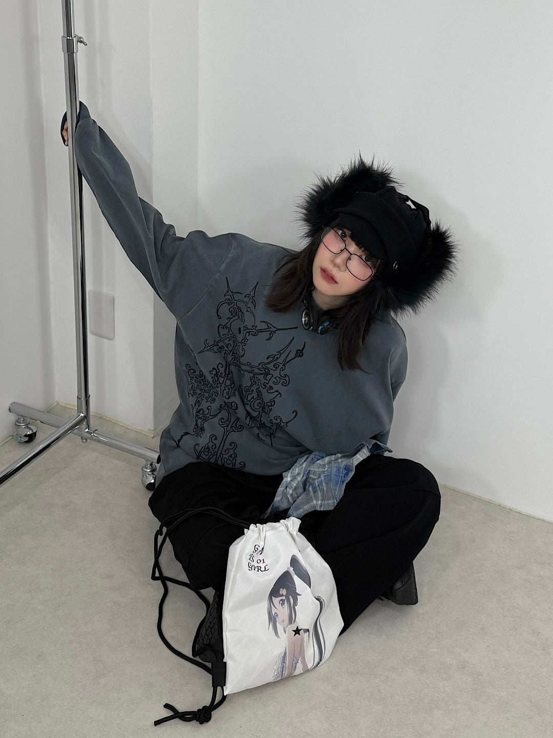 国際配送【Nerd out XU】girl is god drawstring knapsack