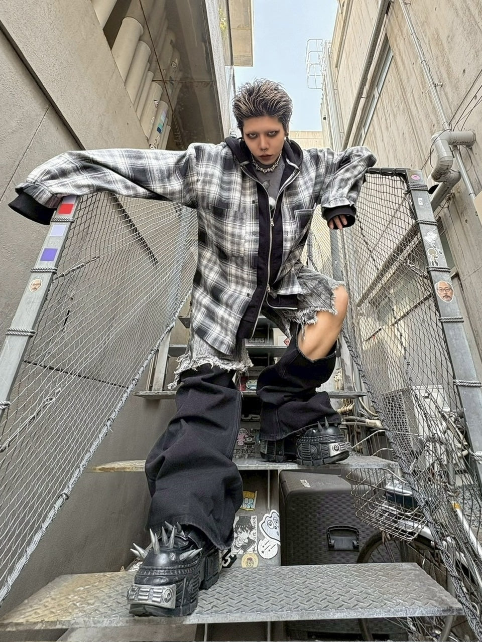 受注制【Never mind the XU】layered check shirts / 【ネバーマインドザエックスユー】レイヤードチェックフード長袖シャツパーカー