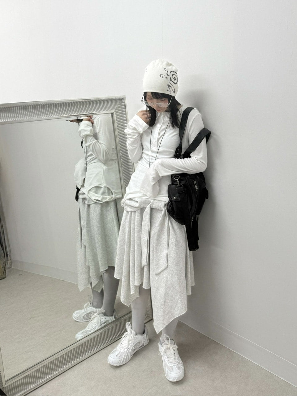 国際配送【Nerd out XU】design slim hooded long sleeve