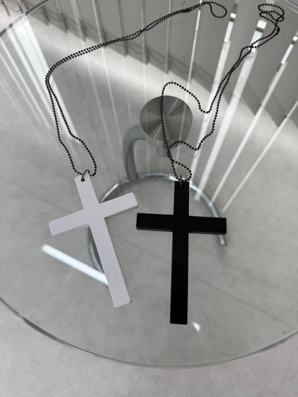 国際配送【Nerd out XU】jujika (2color) / 【ナードアウトエックスユー】クロスチェーンネックレスシルバーネックレス