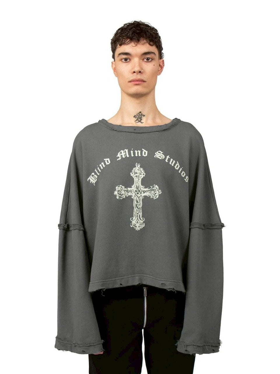 【BLIND MIND STUDIOS】Cross Longsleeve