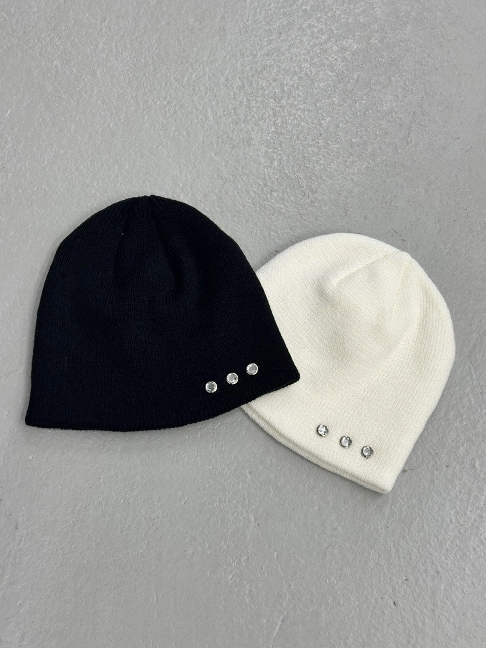 受注制【LUV CODE】cubic studs beanie (2color)